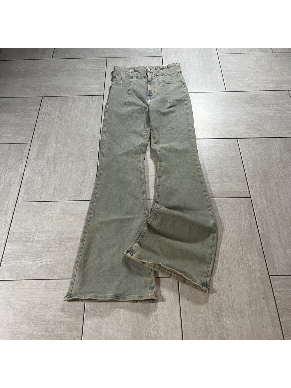 We The Free High Waist Flared Jeans Size Thirty